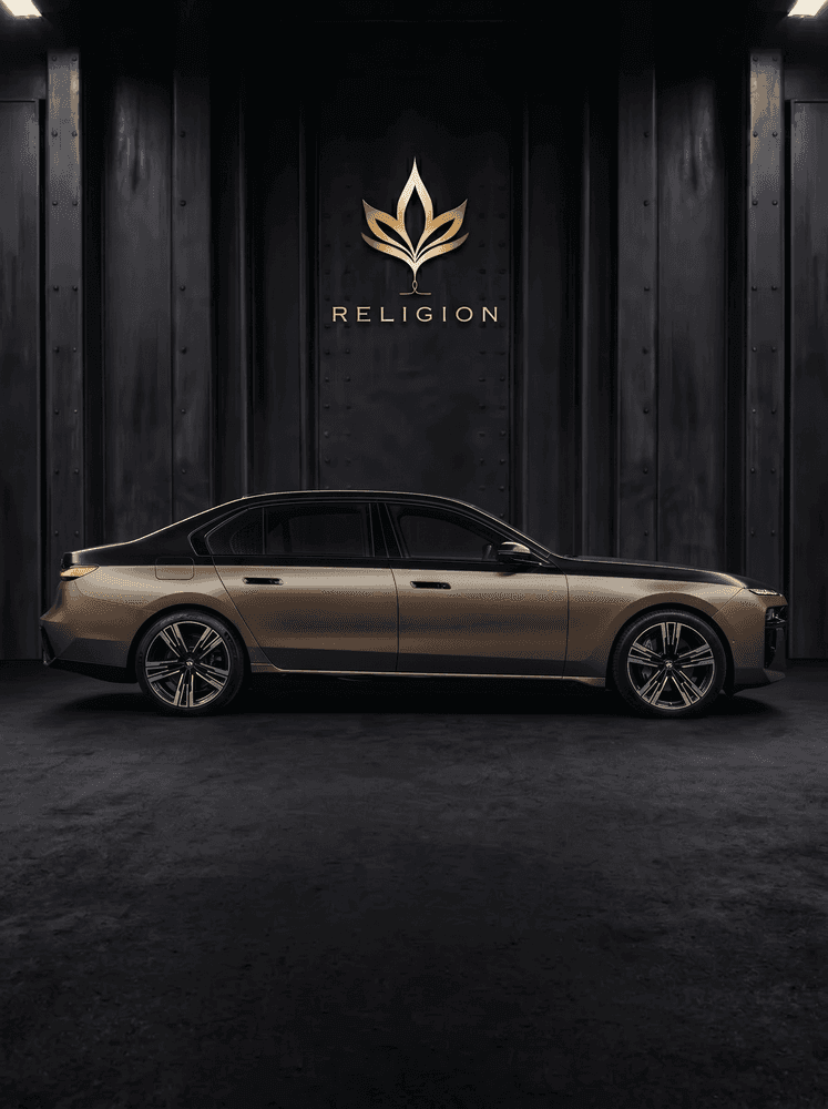 bmw-i7-xdrive-60-m-2025-black-39-photo-1
