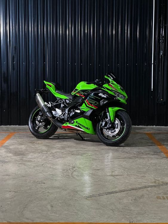 kawasaki-zx-4r-2024-green-1729-photo-1