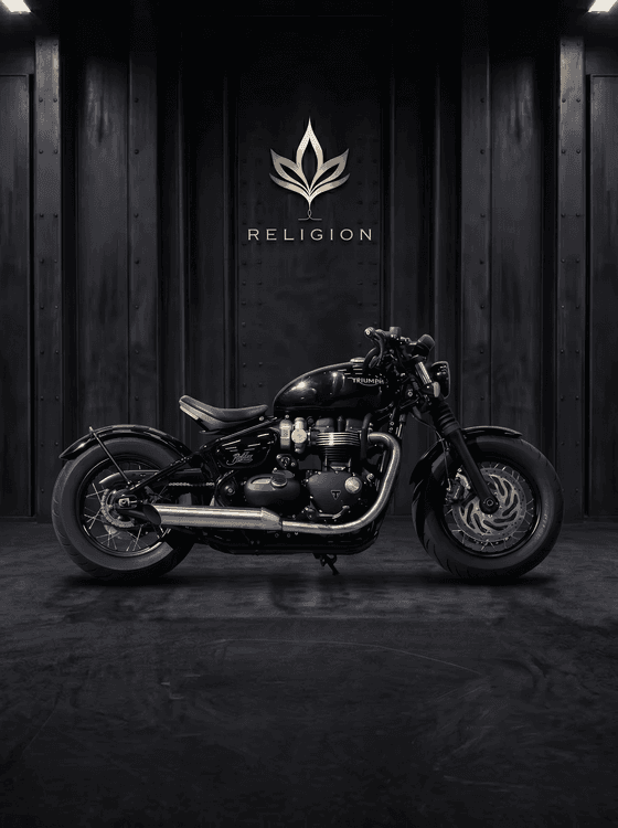 triumph-bonneville-bobber-2024-black-1347-photo-1