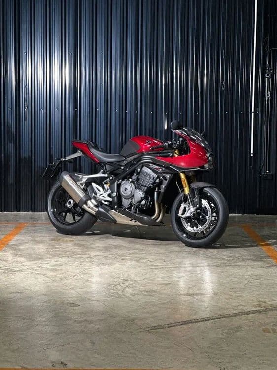 triumph-speed-triple-1200rr-2025-red-1730-photo-1